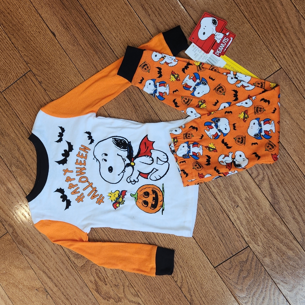 NWT Snoopy Happy Halloween Boy Pajamas, size 3T - Fall - October